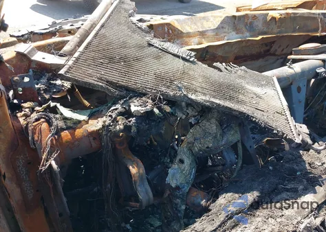 2013 Cadillac Srx Luxury Collection z USA, uszkodzony, nr VIN 3GYFNGE31DS602356